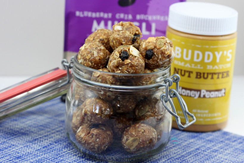 Peanut Butter Muesli Snack Bites