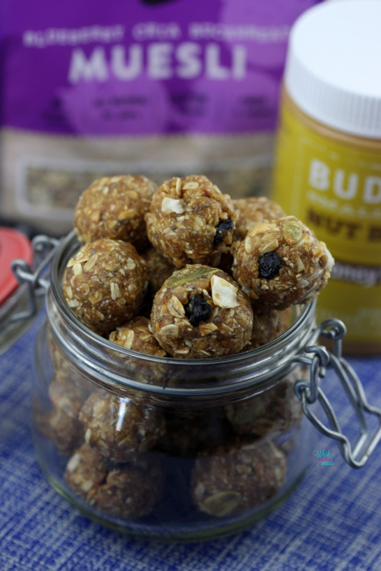 Peanut Butter Muesli Snack Bites