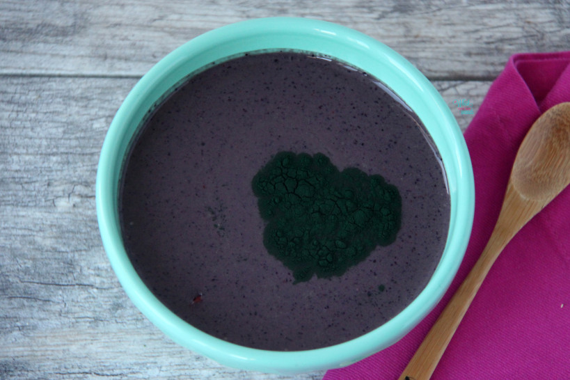 Acai Protein Smoothie Bowl with spirulina. (vegan and gluten free)