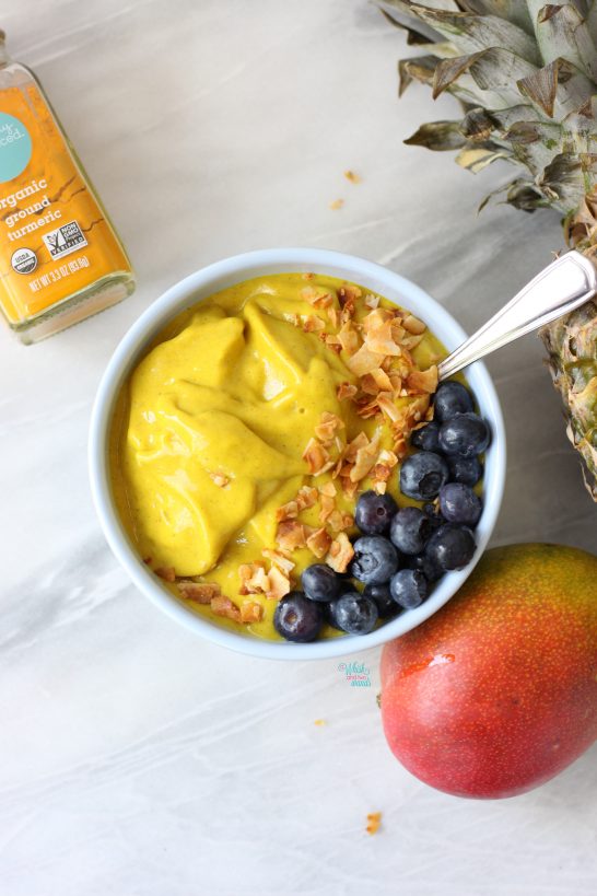 Tropical Turmeric Smoothie Bowl 