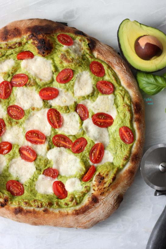 Avocado Pesto Pizza (vegan)