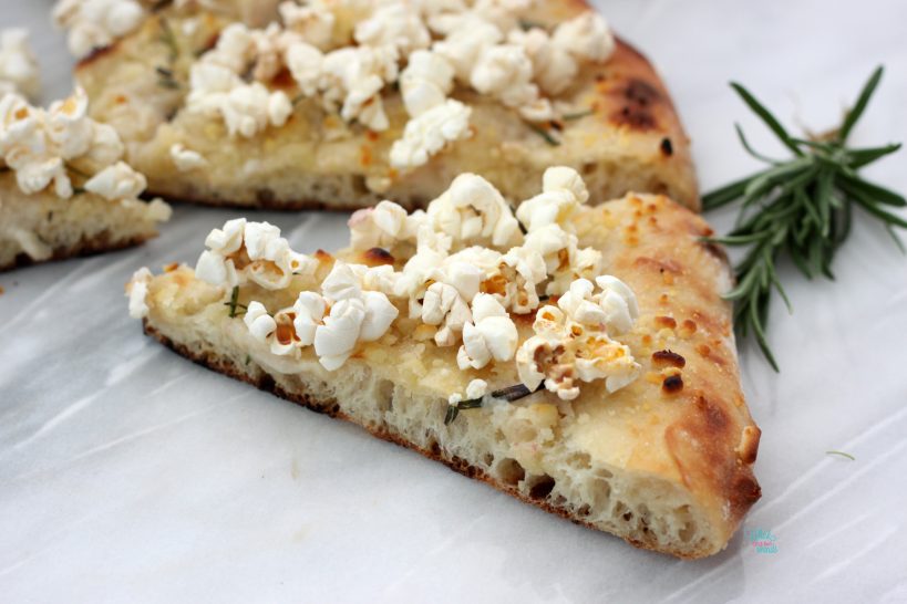 Parmesan Rosemary Popcorn Pizza (vegan)