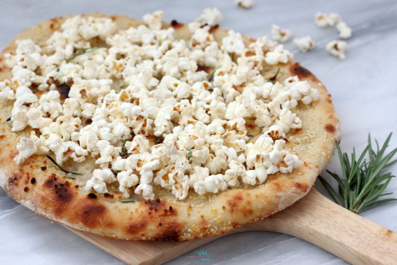 Parmesan Rosemary Popcorn Pizza (vegan)