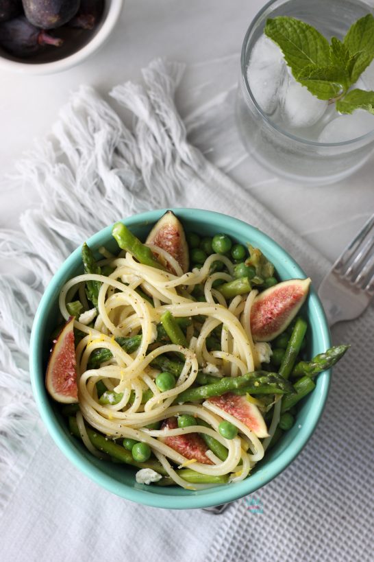 Pasta with Asparagus and Figs, Peas! 