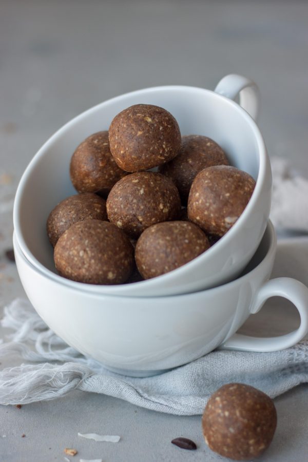 Cocoa & Coffee Coconut Bliss Bites