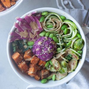 zoodle, purple beet hummus, Spicy Peanut Ginger Zoodle Buddha Bowls