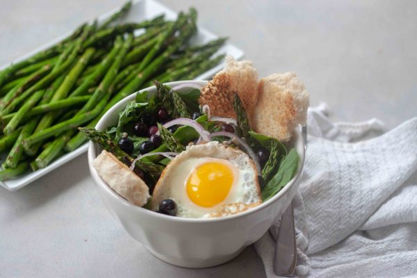 Pickled Blueberry Breakfast Salad