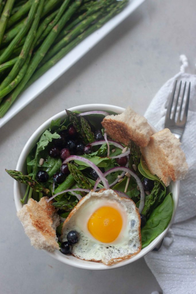 Pickled Blueberry Breakfast Salad