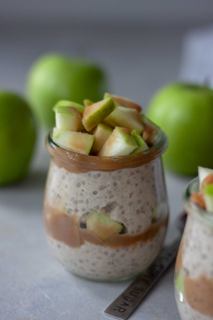 Caramel Apple Overnight Oats