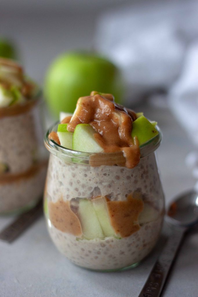 Caramel Apple Overnight Oats