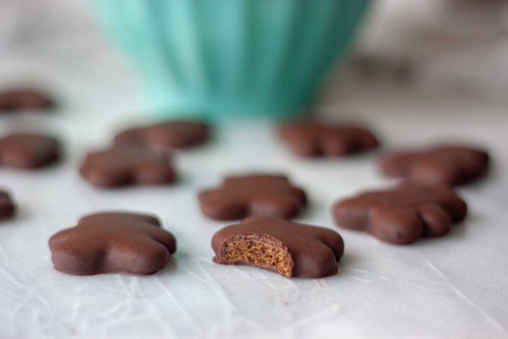 Chocolate Covered Gingerbread Bear Cookies bite, look inside